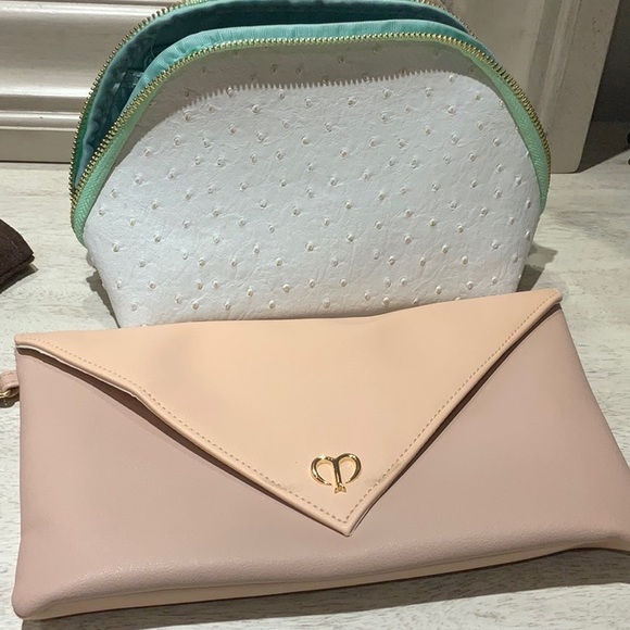 make up bag - Picture 2 of 4